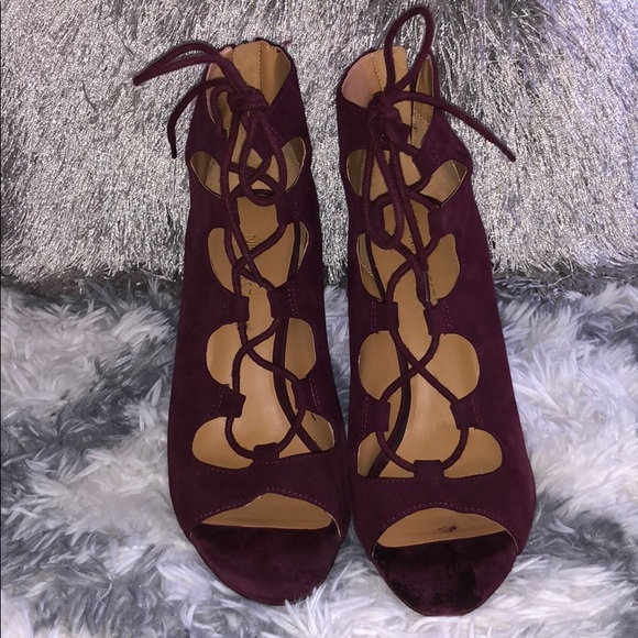 Nine West Heels - Picture 2 of 7